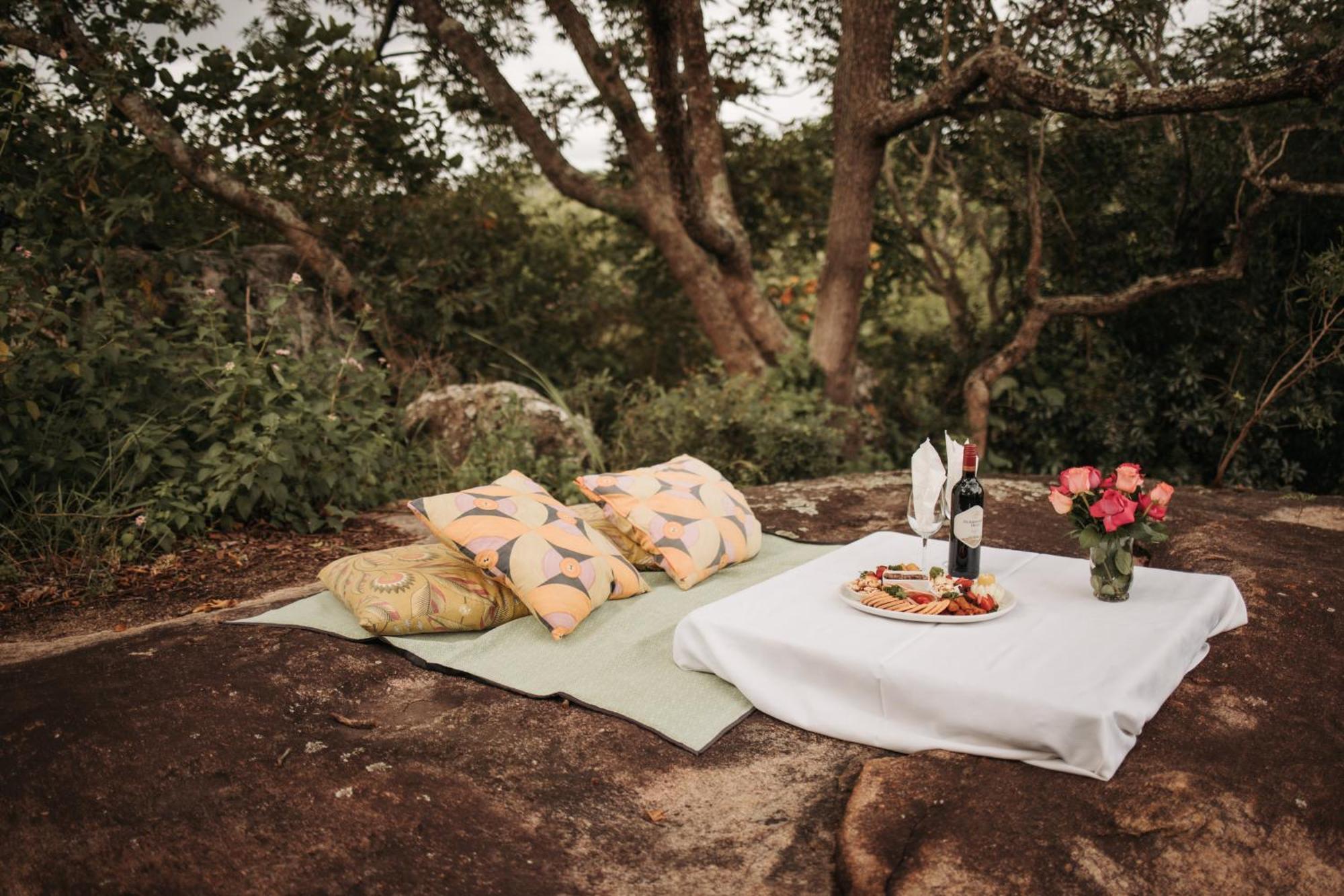 Ndhula Luxury Tented Lodge Уайт-Ривер Экстерьер фото